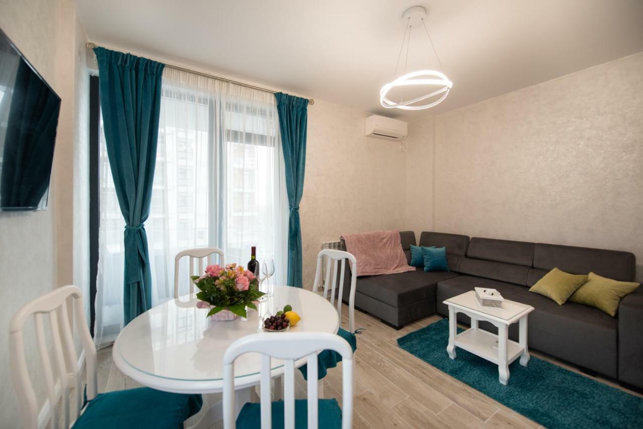 Luxury Apartment By The Sea Mamaia Exterior foto
